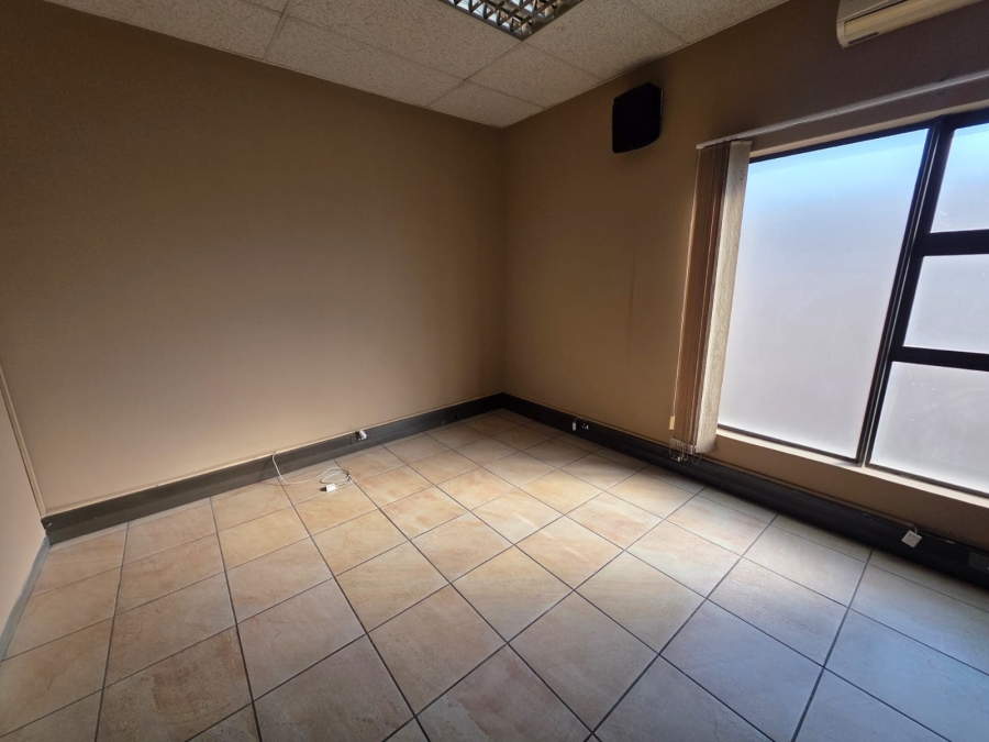 To Let Commercial Property for Rent in Vaalpark Free State